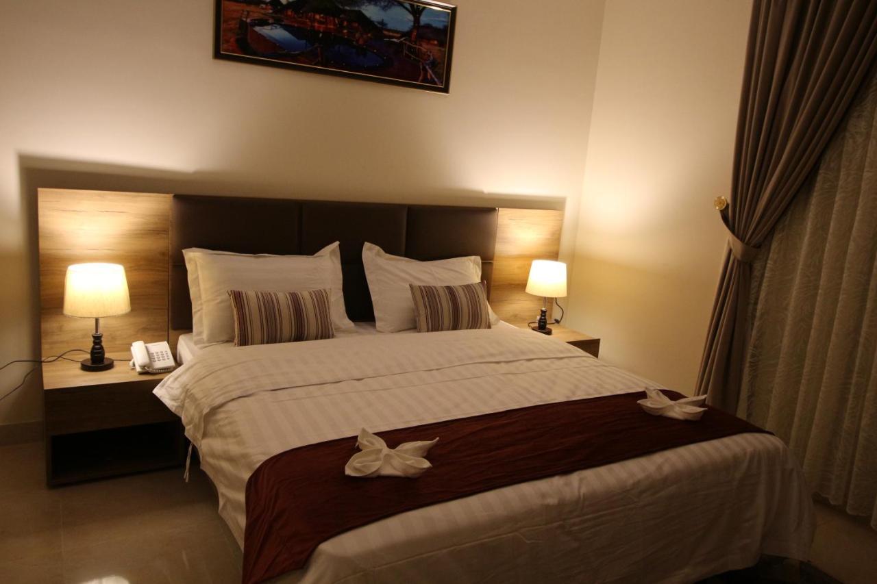 אל-מדינה Assilah Hotel מראה חיצוני תמונה